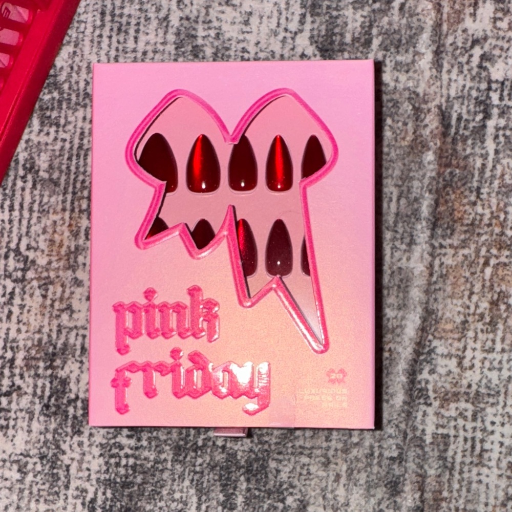NICKI MINAJ Pink Friday Nail Set with Red and Pink Shades